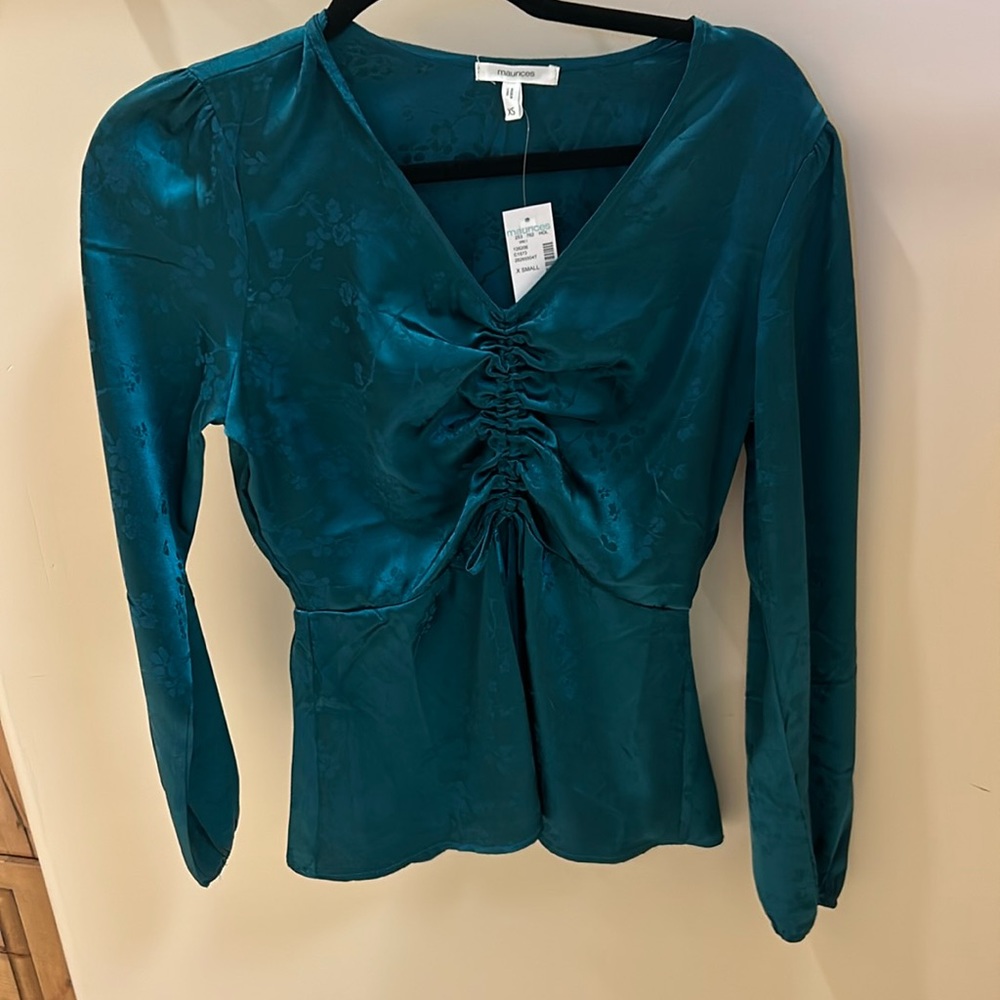 NWT XS long sleeve floral top